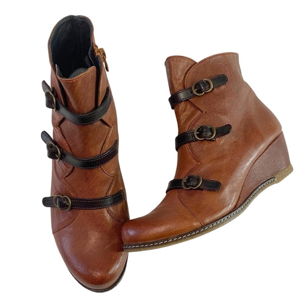ERIC MICHAELS Leather Wedge Ankle Booties w/ Buckles